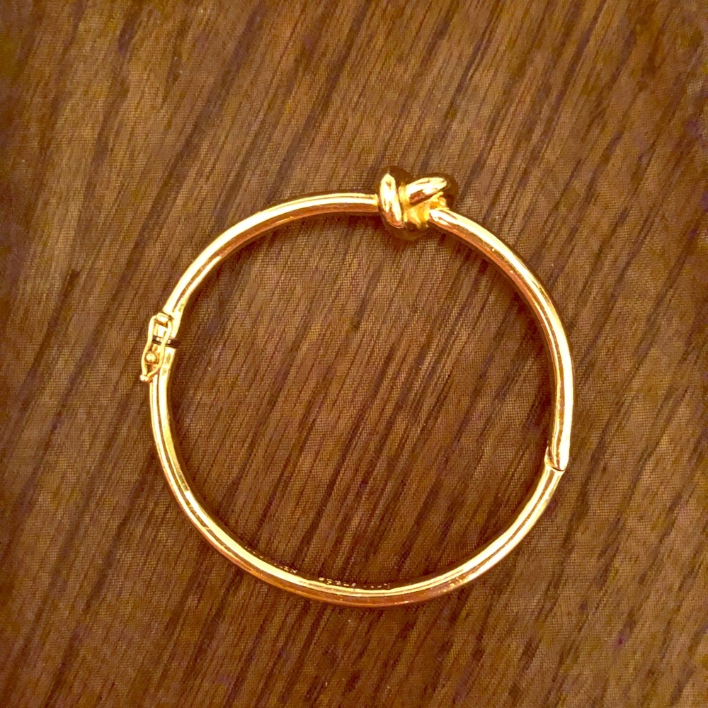 Kate spade ♠️ bracelet knot gold
